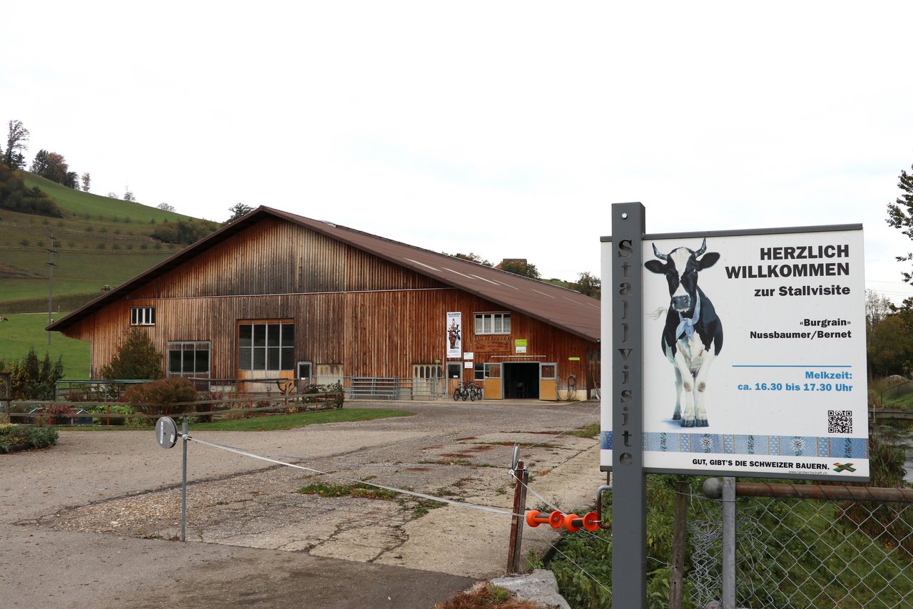Blick auf den Landwirtschaftsbetrieb der Stiftung Agrovision im Burgrain, Alberswil. (Bilder rae)