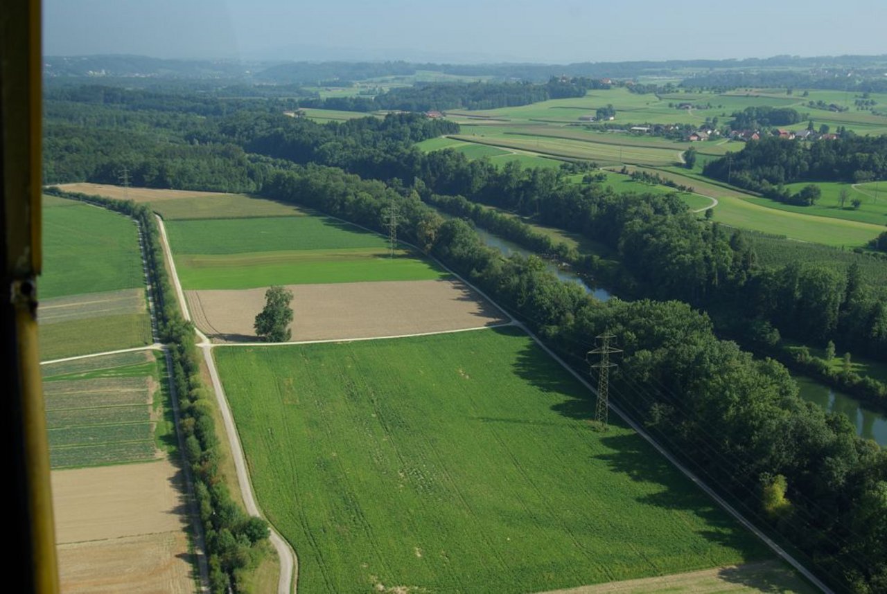 Das «Bauprojekt 2014» zum Hochwasserschutz an der Thur zwischen Bürglen und Weinfelden ist in bäuerlichen Kreisen sehr umstritten. Landwirte wehren sich gegen eine ökologische Aufwertungen des Uferbereichs.(Bild zVg