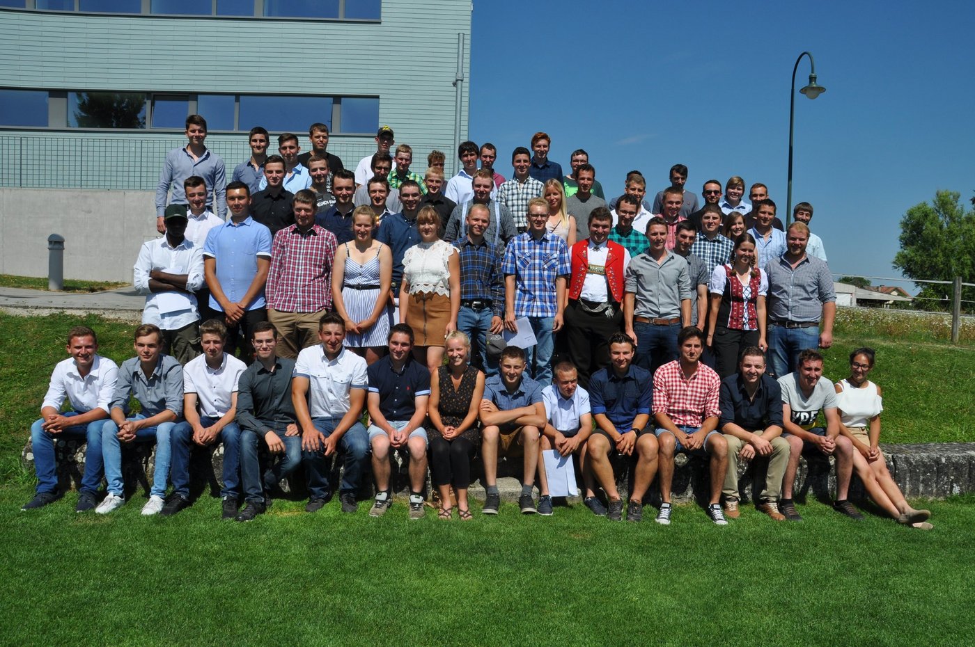 Ein grosser Tag für 66 Absolventinnnen und Absolventen der Lehrgänge Landwirt EFZ und Agrarpraktiker EBA