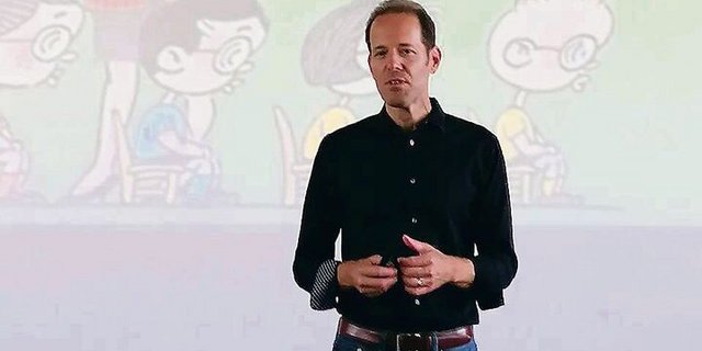 Energiecoach Bruno Erni überzeugte die Landfrauen von der Macht der positiven Einstellung. 