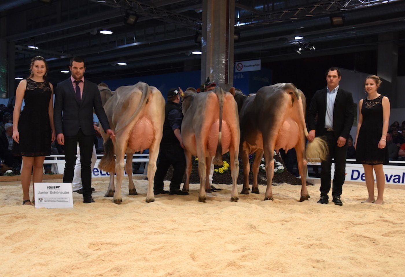 Junior-Schöneuter (mitte) Haegar Robina, Vize (links) Blooming Bionda und Honorable-Mention (rechts) Johnny Breeze. 