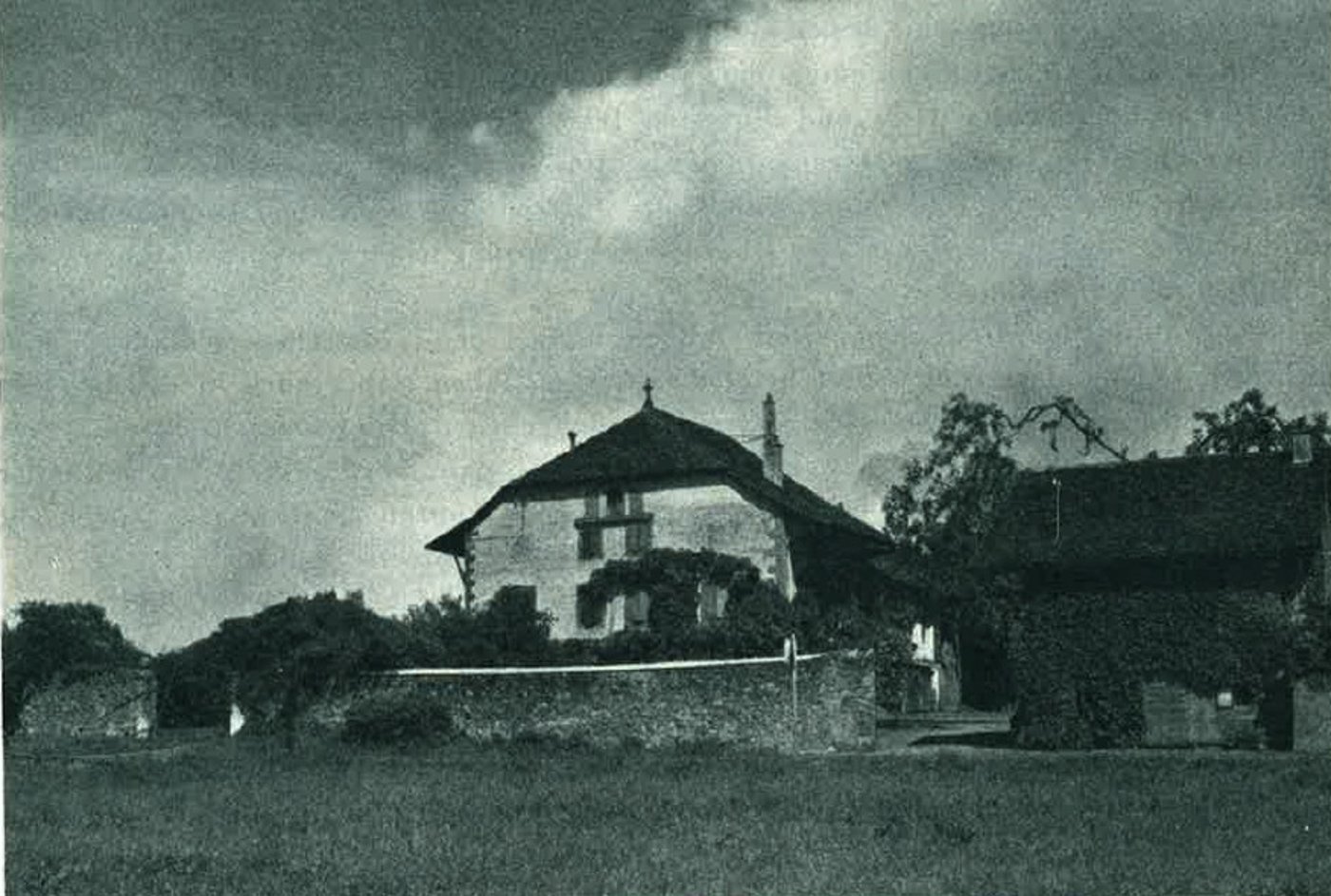 Dieses romanische Gehöft befindet sich in Genf. (Bild Boissonas)