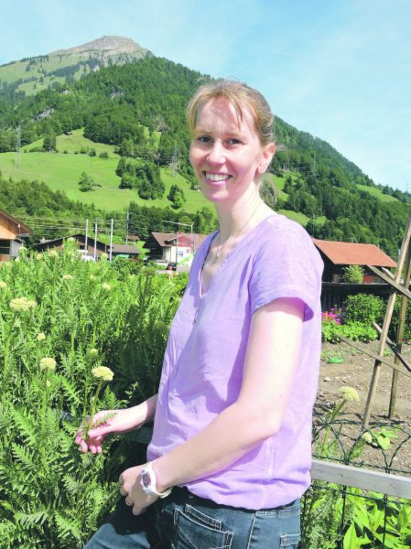 Eveline Mürner ist gelernte Bauschreinerin, Mutter, und Bäuerin. Sie stellt ausserdem laktosefreie Milchprodukte her.