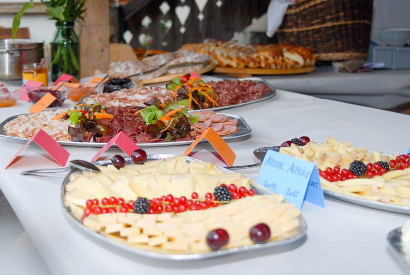 Wer den Brunch auf dem Bauernhof organisiert, muss einiges beachten. (Bild zVg)