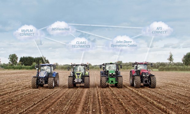 Claas, 365 Farmnet, John Deere und Case-New Holland vernetzen Daten Egal ob New Holland, Claas, John Deere oder Case, sie sind alle bei «Data Connect» mit dabei. Auch noch der Steyr, der auf dem Bild fehlt. (Bild John Deere)