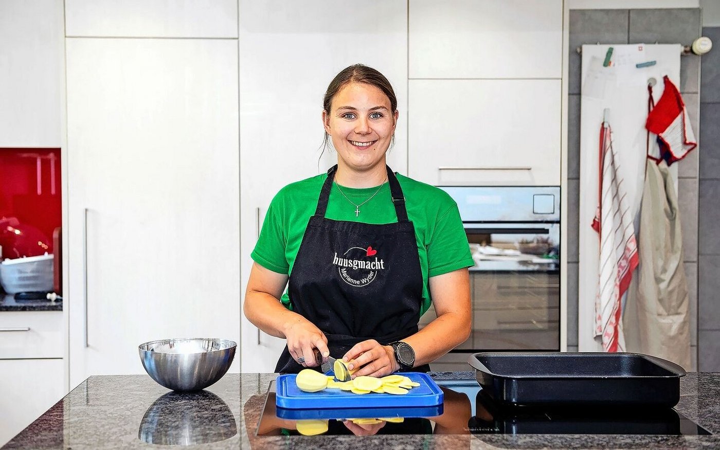 Für bis zu sieben Personen kocht Lea Wyder Mittagessen.