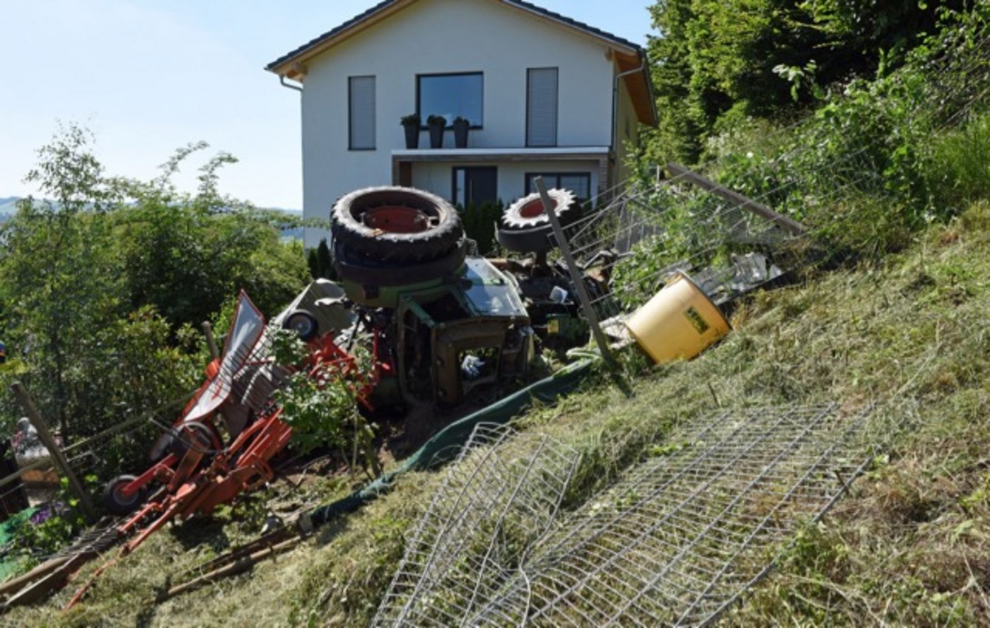 Der Landwirt wurde dabei schwer verletzt. 