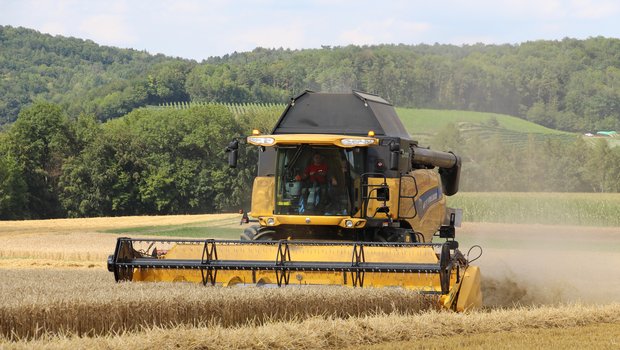 Durch die überbetriebliche Zusammenarbeit kann in Maschinen und Technik gemeinschaftlich investiert werden. Dies funktioniert z. B. durch jährliche Abrechnung. (Bild BauZ)