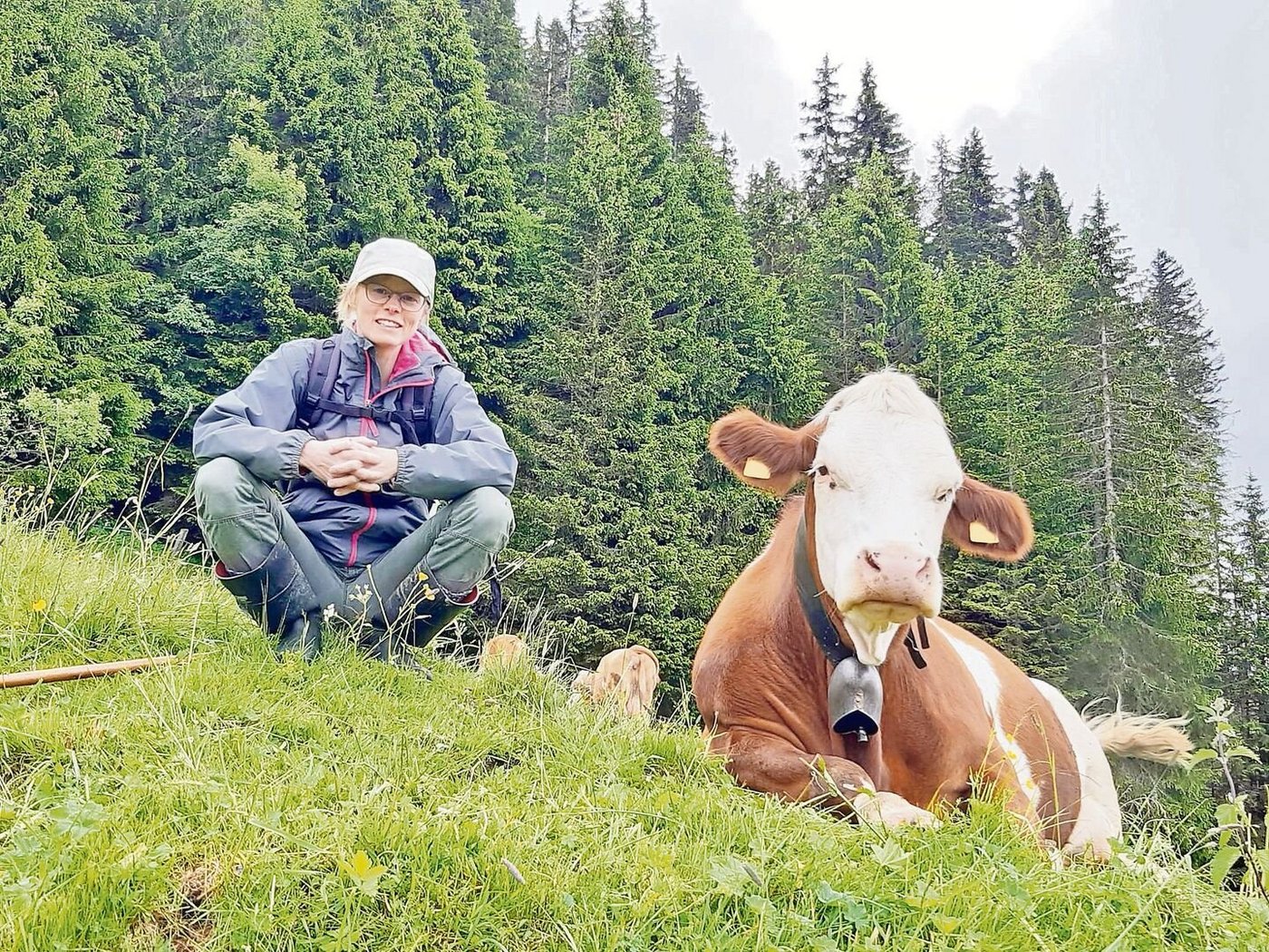 Alexa Albrecht war früher als Kaufmännische Angestellte in der Tourismusbranche tätig. Heute kann sie sich nicht mehr vorstellen, jemals etwas anderes zu tun, als im Sommer z Alp zu gehen. 