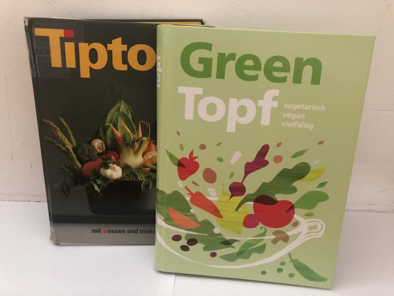 So lernen Schweizer Schüler kochen: Der Tiptopf und sein grüner Bruder Geen Topf. (Bild et)