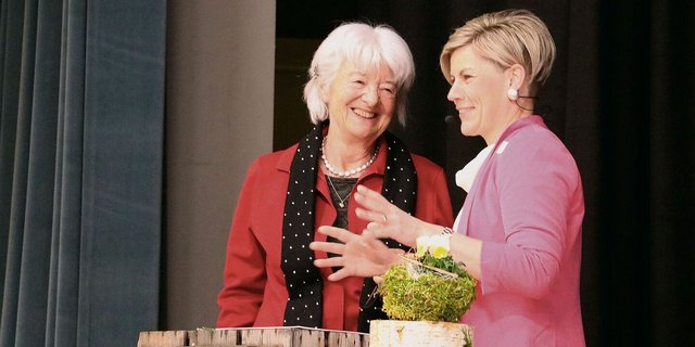 Elisabeth Rüttimann (rechts) und die Referentin Heidi Hofer Schweingruber machten sich Gedanken zum Nein-Sagen.