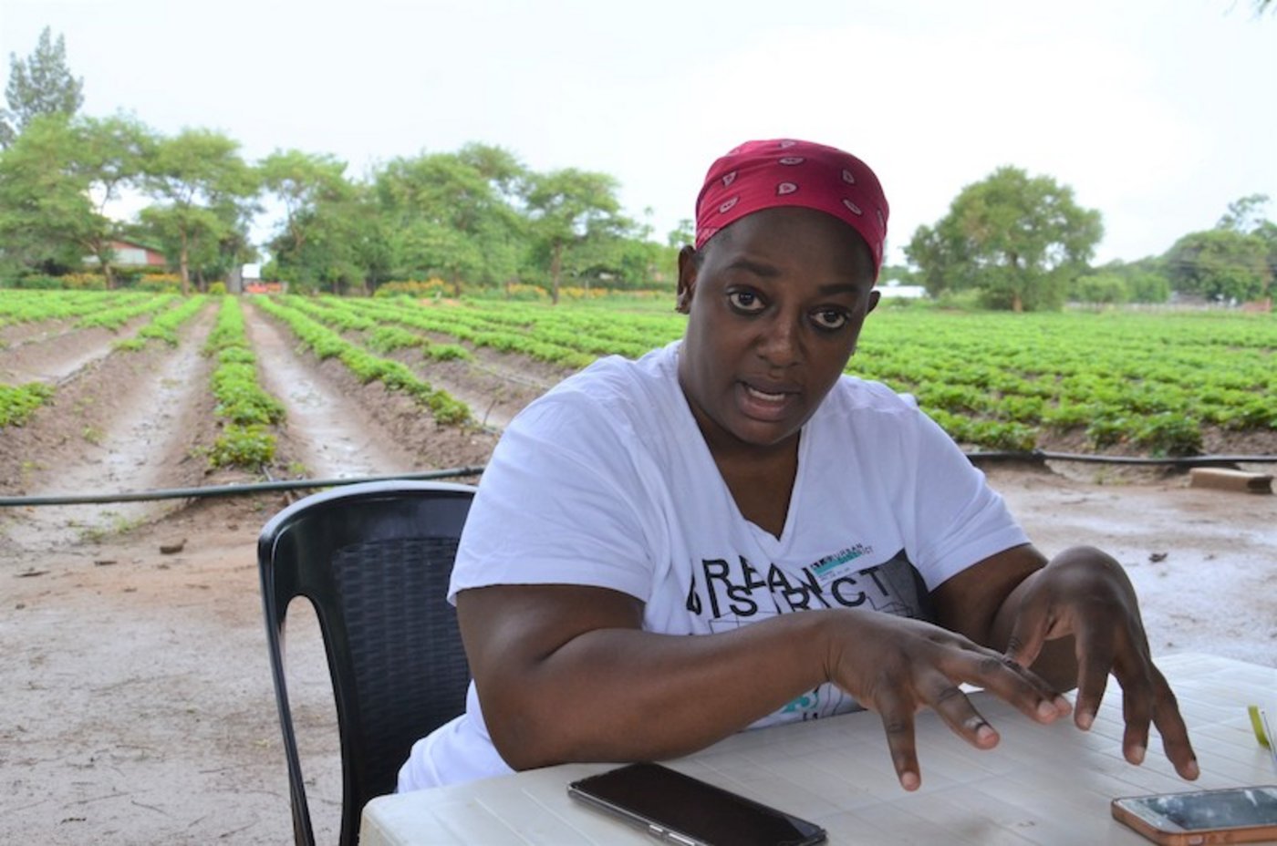 Ihre Visionen kommen ihr im offenen Zelt, umgeben von Avocado- und Mangobäumen, in den Sinn: «Hier sitze ich und träume von dem, was möglich ist.»