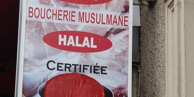 Schild einer Halāl-Metzgerei in Paris. (Bild Mu)