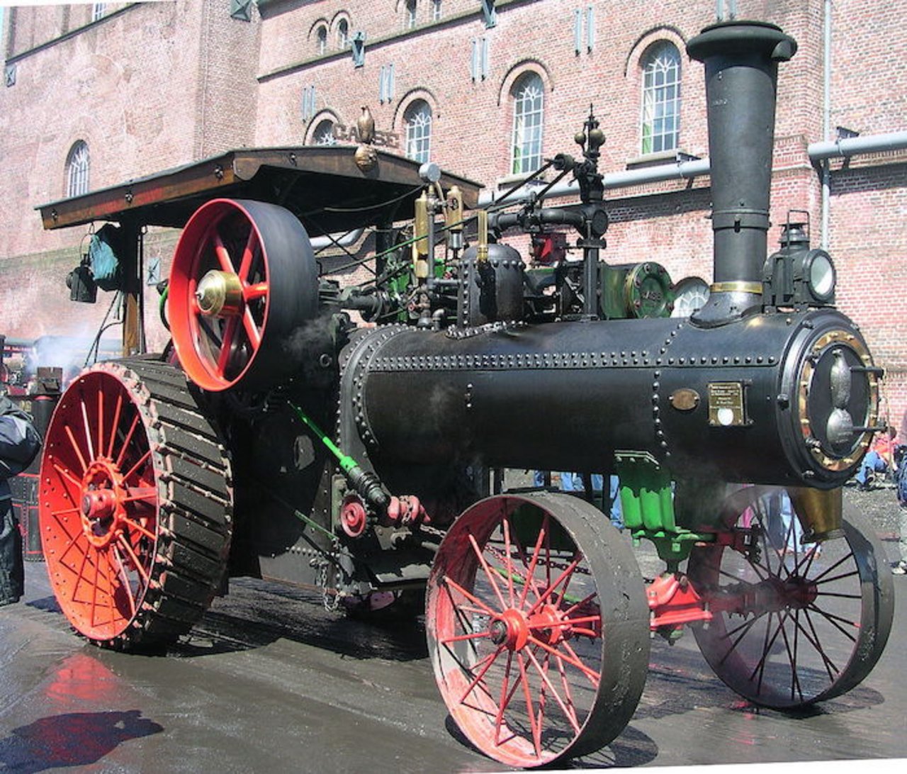 Traktoren: Der Case-Dampftraktor (Baujahr 1911). (Bild Wikimedia)