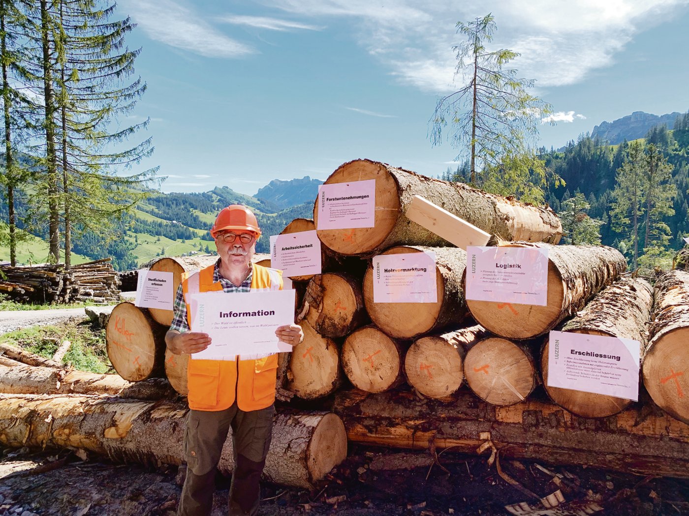 Erwin Meier weist auf die Bedeutung der Information hin. Die Leute müssten aufgeklärt werden, wie es um den Wald stehe. 