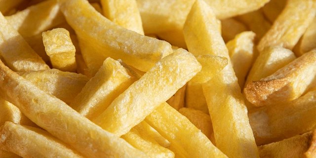 Ist der Gehalt reduzierender Zucker in den Kartoffeln zu hoch, können die Pommes Frites gifte Stoffe enthalten. (Bild Agroscope)