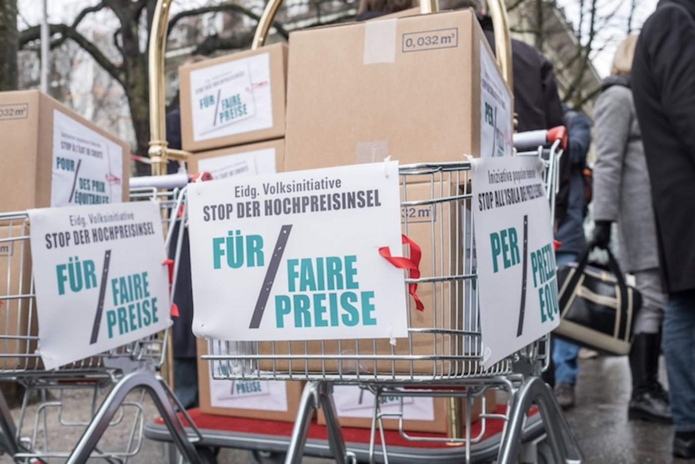 Die Fair-Preis-Initiative will keine Hochpreis-Insel Schweiz mehr. (Bild fair-preis-initiative.ch)