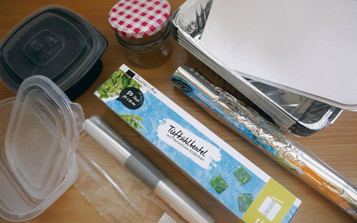 Beim Tiefkühlen sollte das Verpackungsmaterial selbst geruchlos, luftundurchlässig, säure- und fettresistent und zudem reissfest sein.