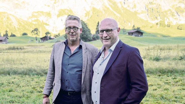 Es war der erste Arbeitstag vom neuen IP-Suisse-Geschäftsführer Christophe Eggenschwiler (l.). Die BauernZeitung traf ihn und den amtierenden Chef, Fritz Rothen (r.), zum Gespräch. 