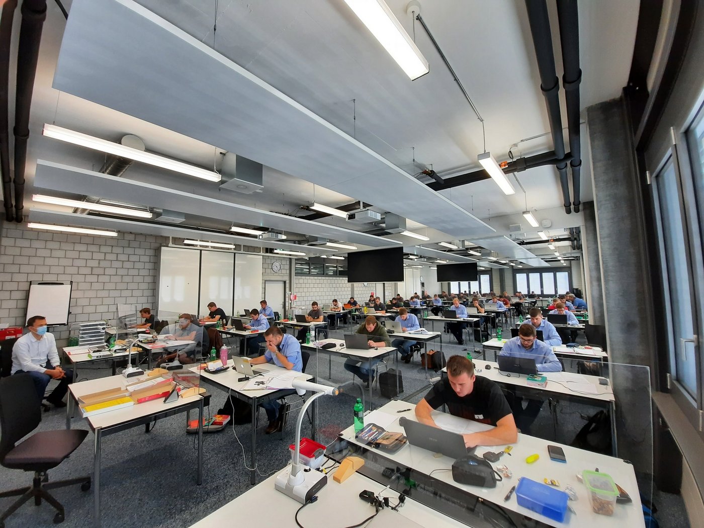 Die Prüfung fand unter Einhaltung eines Schutzkonzeptes statt. (Bild Carole Lauener)