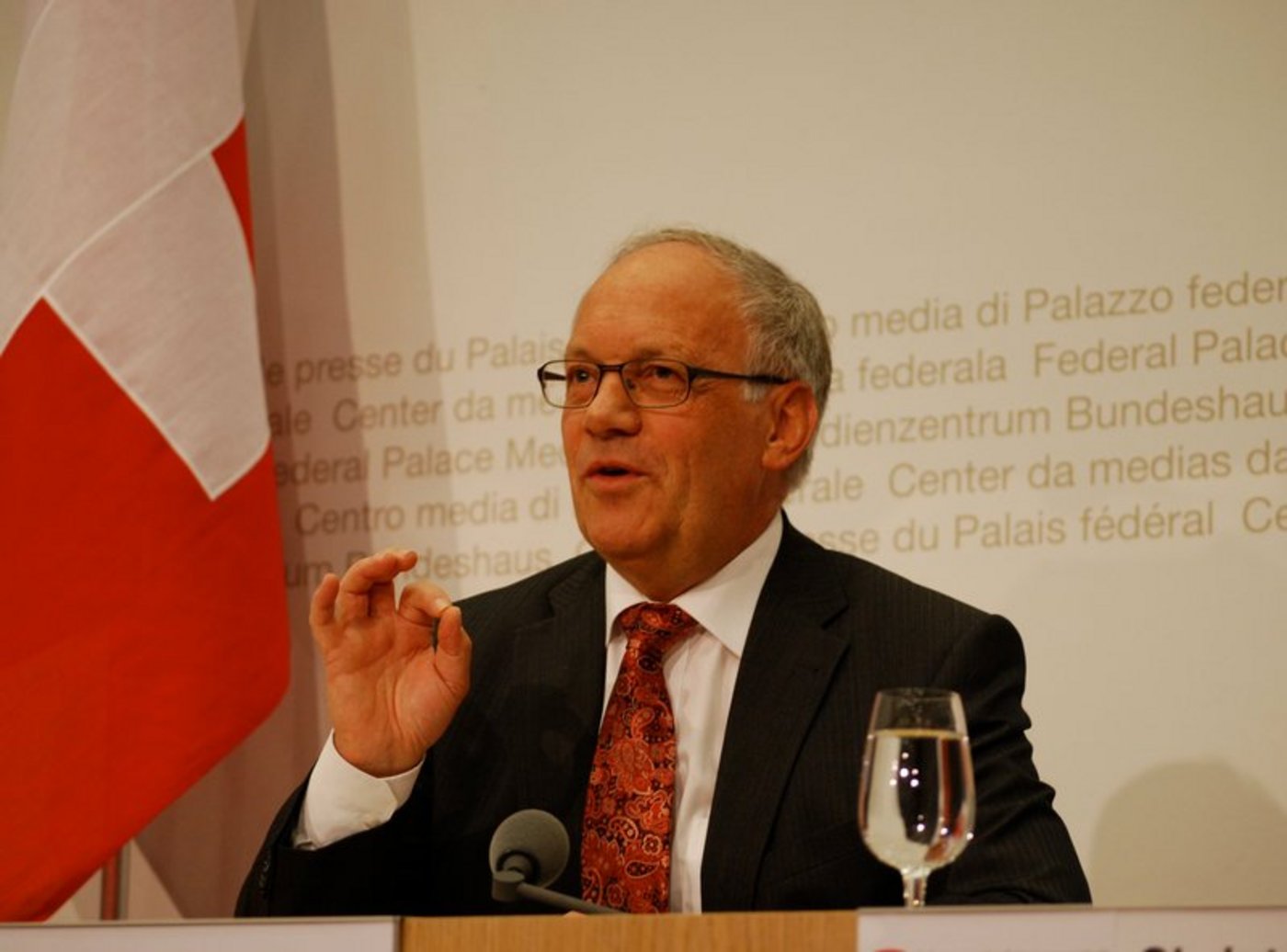 Wirtschaftsminister Johann Schneider-Ammann fliegt nach Washington. (Bild BauZ)