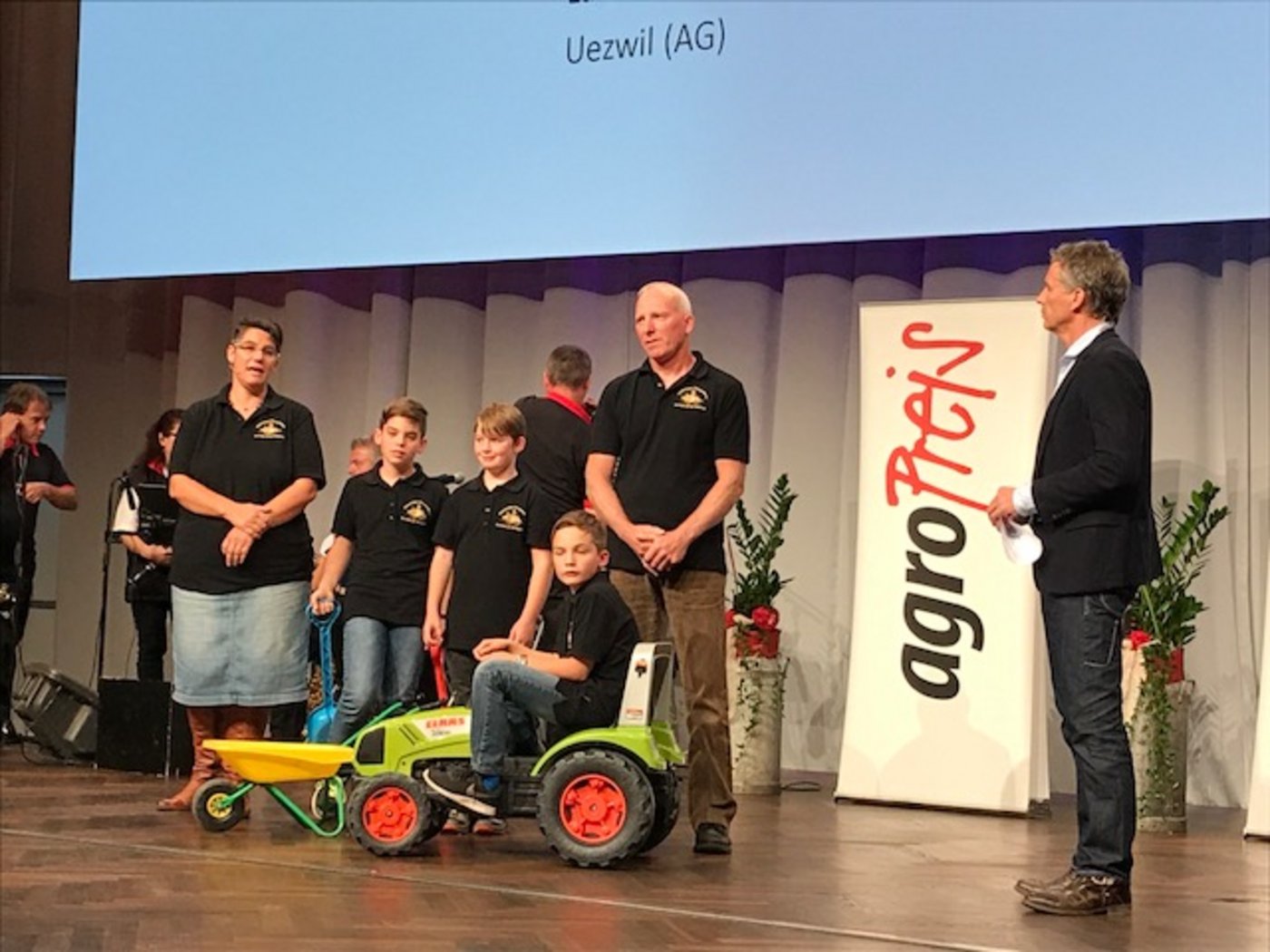 Familie Schmid Koch präsentierte ihre Kita Hühnernest. (Bild akr)