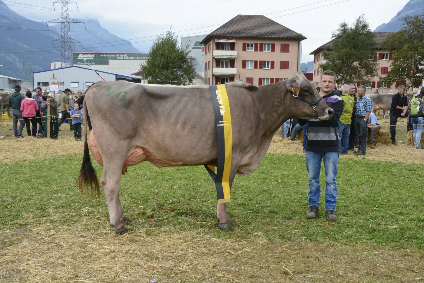 Die Tagessiegerin Jongleur Fleur von Manuel Arnold, Erstfeld. (Bilder Andrea Gysin)