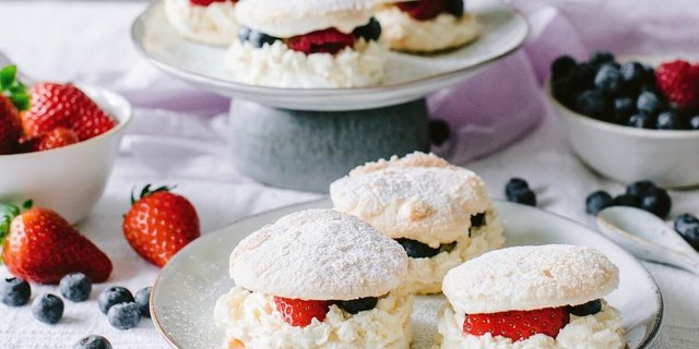 Rezept: Merinque-Beeren-Törtchen