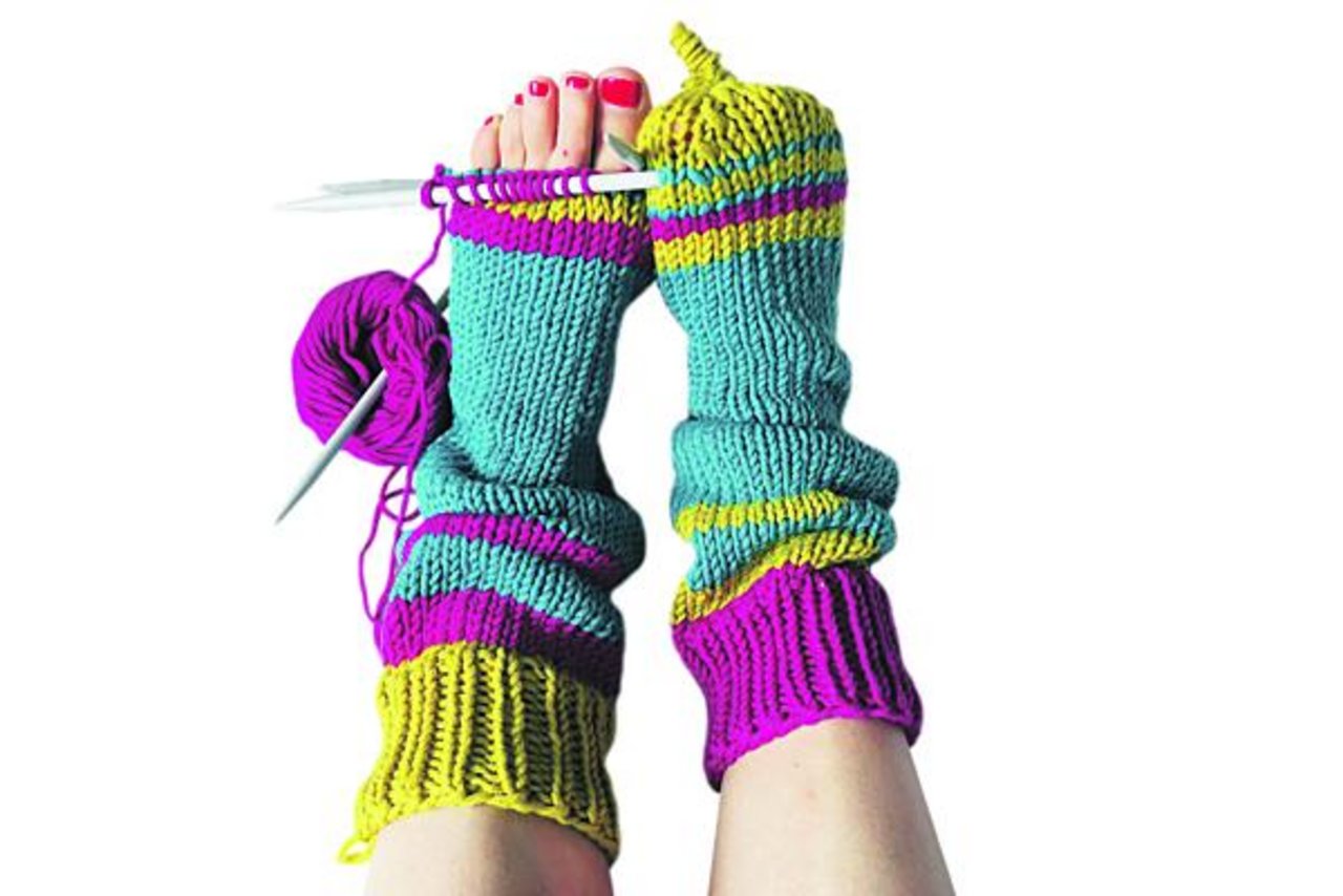 Diese schönen Socken kann man gewinnen. Unsere Redaktorin Esther Thalmann hat sie selbst gestrickt. (Bild et)