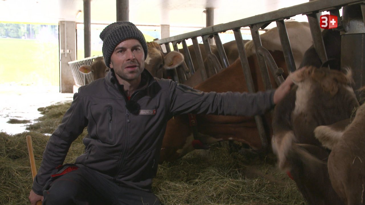 Andreas setzt grossen Wert auf eine artgerechte Tierhaltung.