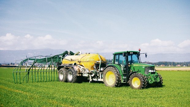 Was denken Schweizer Landwirte über die gemeinsame Nutzung von Maschinen? Eine Studie der ZHAW will dies in Erfahrung bringen. (Bild zVg)