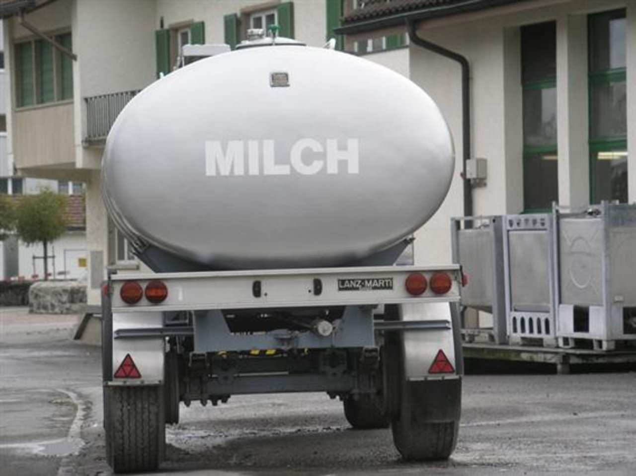 In Österreich gibt es für konventionelle Milch 33,86 Cent, für Bio-Milch 46,6 Cent. (Bild lid)