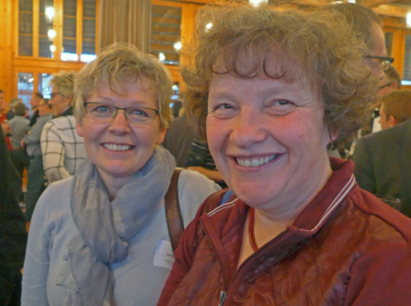 Führende Bäuerinnen unter sich: Landfrauen-Präsidentin Christine Bühler und Kathrin Schneider, die den Berner Biobauern vorsteht. (Bild Adrian Krebs)