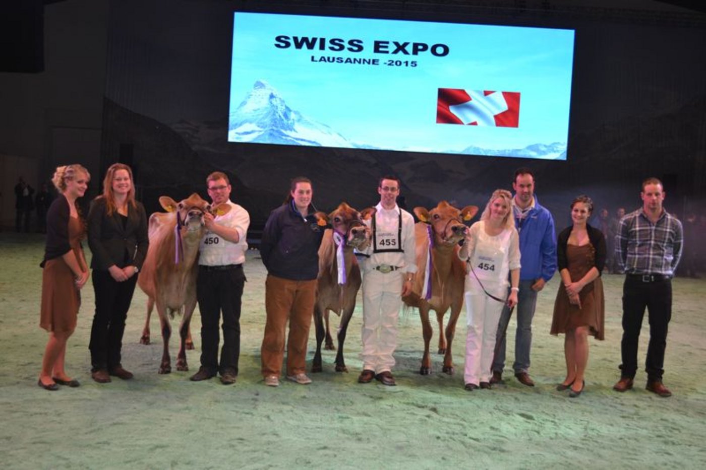 Champion (rechts): Gollettes Izzy Viviane, Erhard und Corinne Junker und Marc Junker, Iffwil / Reserve Champion (Mitte): Al.ce J Blackstone Bridget, Pietro Rinaldo Cerri und Söhne, Italien / Mention Honorable (links): ERLIgen May Mia, Werner Kenel, Arth