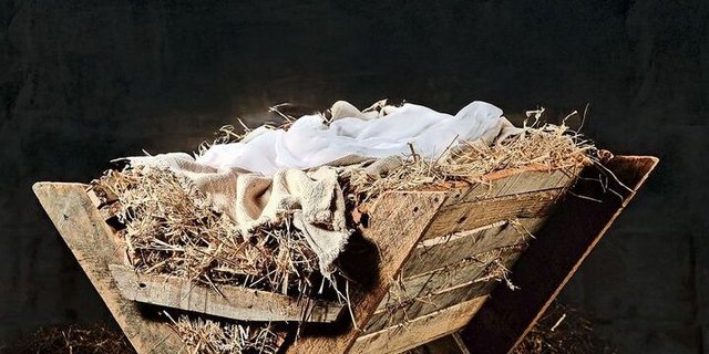 In der Geburtsgeschichte von Jesus spielt die Futterkrippe eine wichtige Rolle. Hier lag das Kind geschützt.