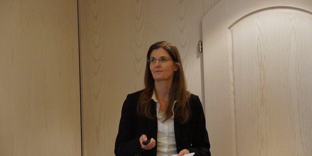 Irene Koch, Rechtsanwältin beim Schweizer Bauernverband, sprach zum Thema rechtliche Absicherung der Frau am Politforum der Luzerner Bäuerinnen. (Bild rae)