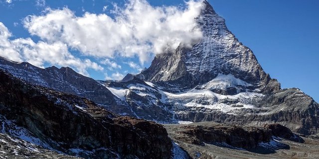 Gebirgsgegenden sind - zum Beispiel durch Gletscherschmelze - vom Klimawandel betroffen. (Bild Pixabay)