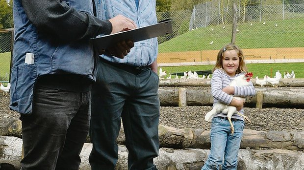 Coronavirus: Ab 1. Mai gehen die Kontrollen wieder los Bei den Kontrollen müssen die Abstandsregeln auch eingehalten werden. (Bild akr)