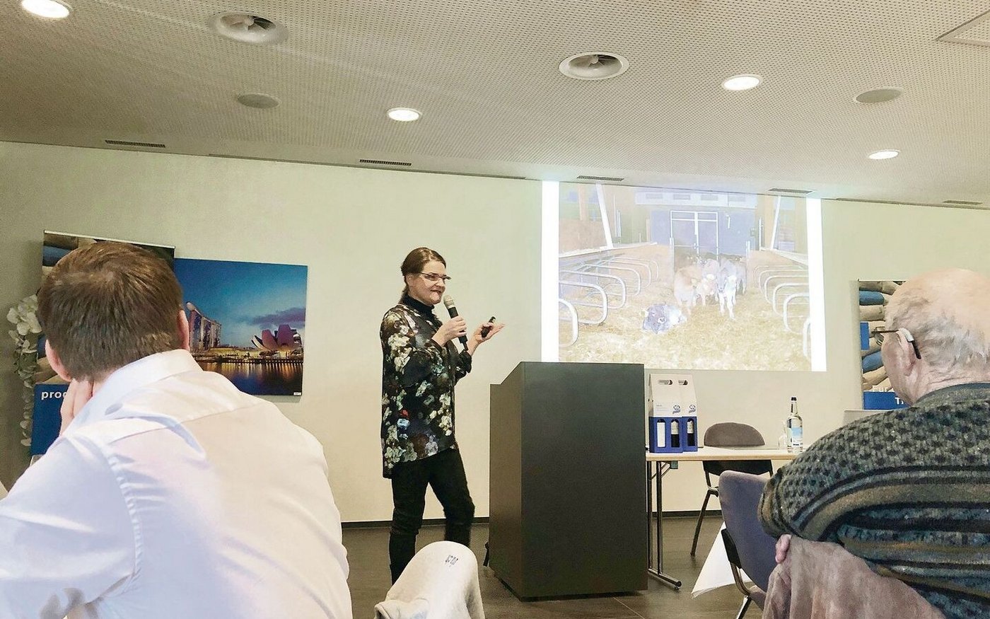 Anhand der Lungenanatomie der Kälber erklärte Corinne Bähler, Tierärztin beim Kälbergesundheitsdienst an der UFA-Toro-Tagung Anfang März, wie zentral die Luftqualität im Stall ist.