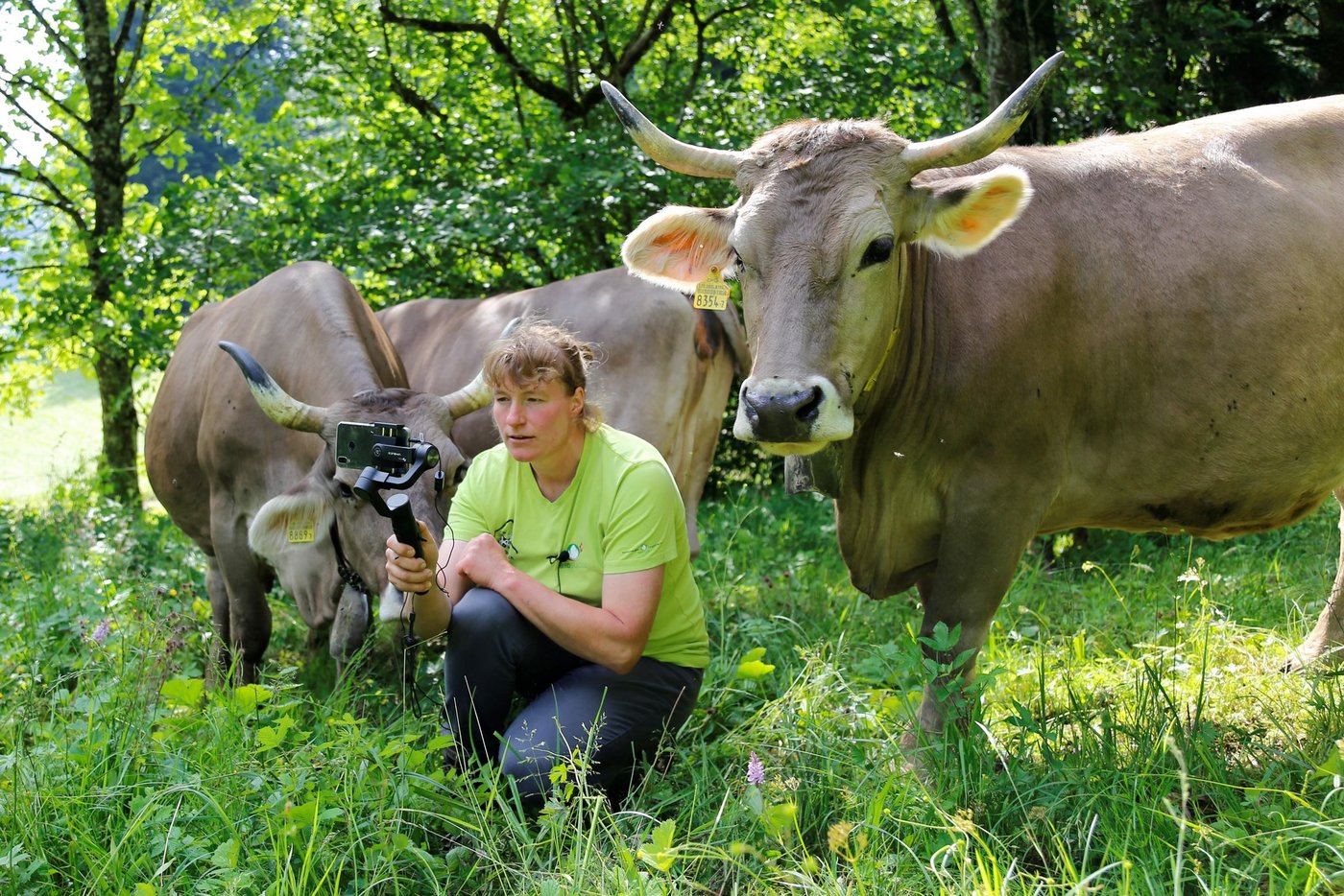 Voller Einsatz für die Follower: Susann Winkler inmitten ihrer "Milchmachermädels". (Bilder lid/mg)