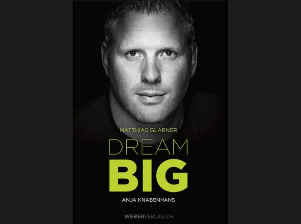 Buchtipp: Matthias Glarner hatte einen grossen Traum Buchcover «Dream Big». Im Buch erzählt Matthias Glarne sehr persönlich von seinem K(r)ampf an die Spitze des Schwingssports. (Bild Werd&Weber-Verlag)