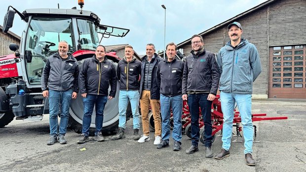Alle für einen, einer für alle: Das Kernteam der SFF. Von links nach rechts: Ueli Schild, Leiter Versuchsbetrieb SFF, Nicolas Helmstetter, Roman Gambirasio, Jack Rietiker, Christian Eggenberger, Nils Zehner und Florian Bachmann.