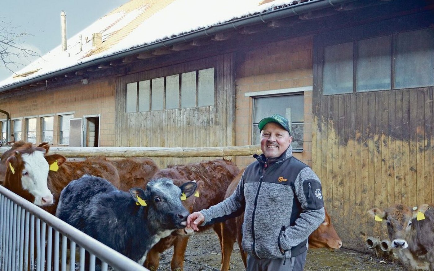 Mit 60 Jahren entschied sich Jürg Lüscher für die Umstellung von der Milchproduktion auf die Rindermast. 