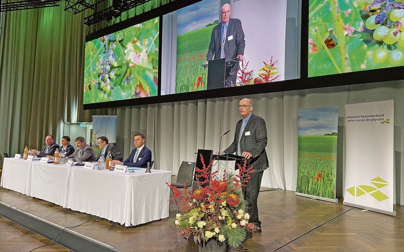 Für die Bauernfamilien sei es sehr frustrierend, dass die Fortschritte in der täglichen Arbeit gesellschaftlich zu  wenig gewürdigt würden, sagte Präsident Markus Ritter an der SBV-DV.