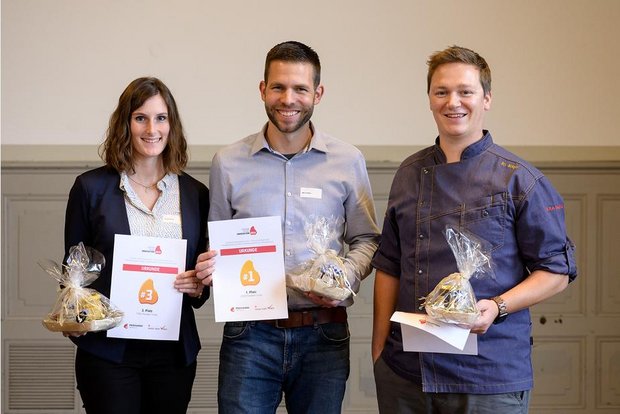 Nose to Tail: Neue Produkte aus unedlen Stücken Die drei Sieger des Innovationswettbewerbs zur Weiterverabeitung von Fleischnebenprodukten: v. l. n. r. Nicole Amrein, Marcel Müller und Urs Wenger. (Bilder Proviande)