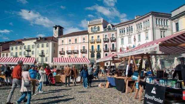 Der Alpinavera Markt in Locarno (Bild Alpinavera)