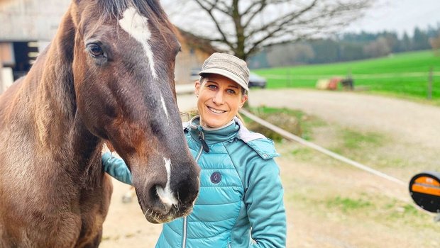 Dank der heute 19-jä Dank der heute 19-jährigen Stute Alexia ist Katrin Hürlimann zum ersten Mal in Kontakt mit ihrem künftigen Ehemann gekommen.
