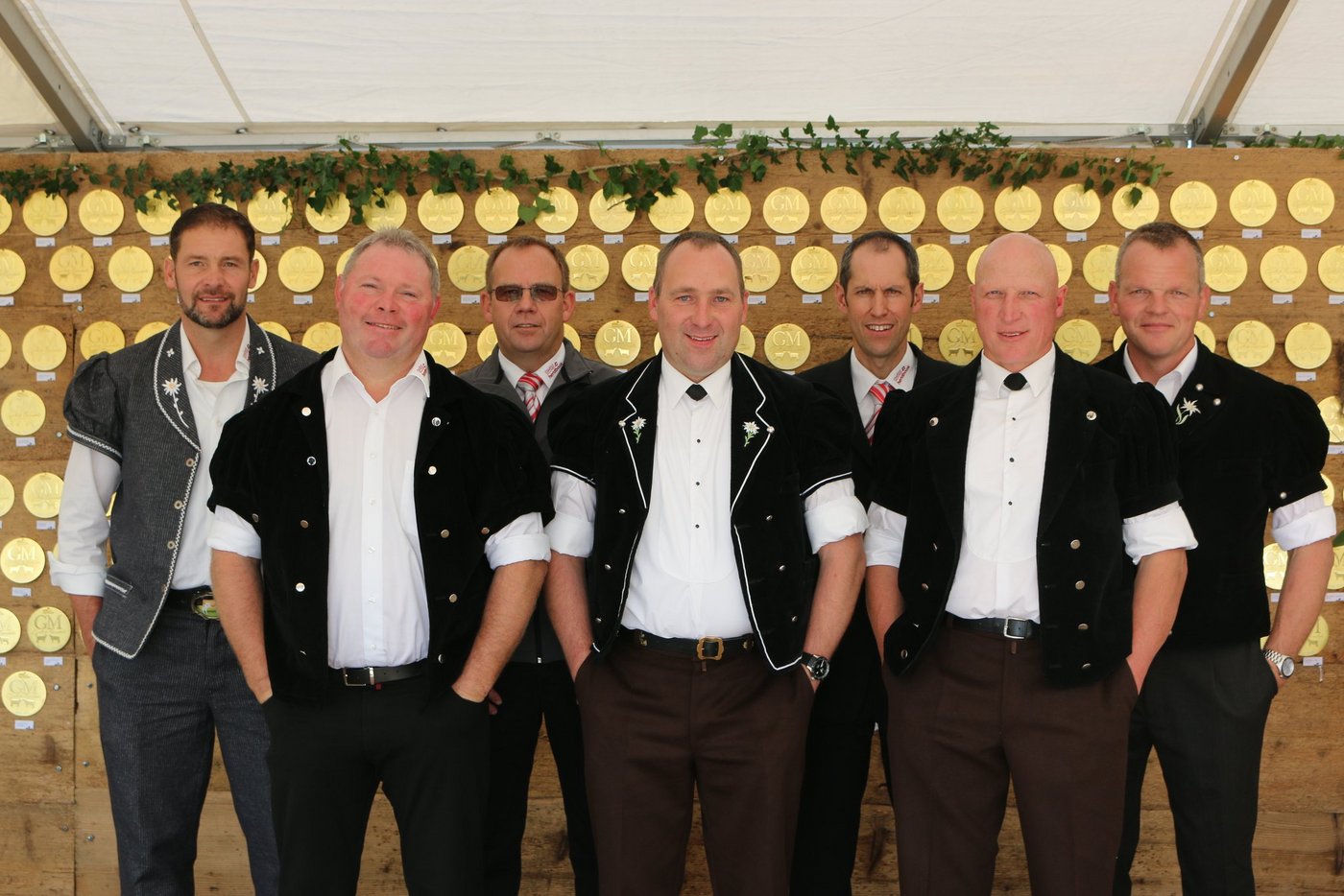 Die «Goldjungs» (Vorstand) von Swissherdbook. Präsident Markus Gerber (Mitte) führte durch die Delegiertenversammlung am Freitagnachmittag in Zollikofen. (Bilder Simone Barth)