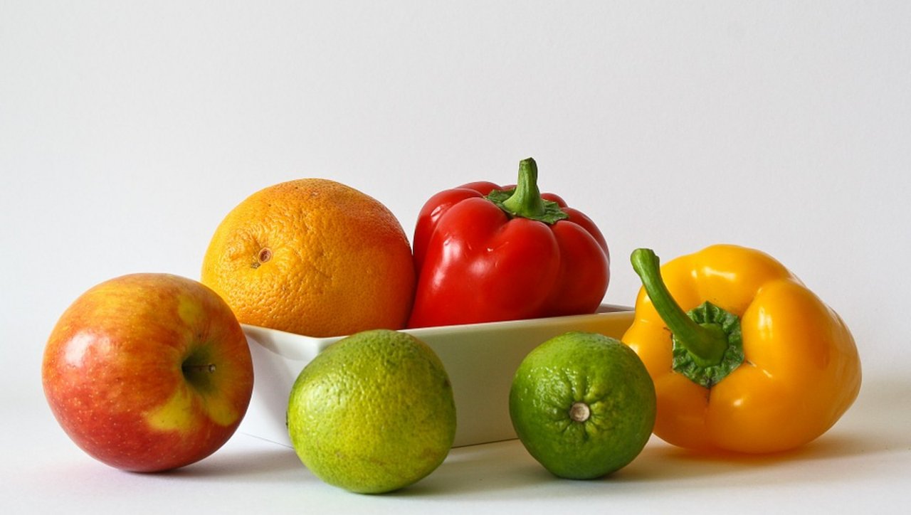 Nur gerade 13 Prozent der in der Studie Befragten befolgen die Ernährungsempfehlung und essen täglich fünf oder mehr Portionen Früchte und Gemüse. (Bild Pixabay)