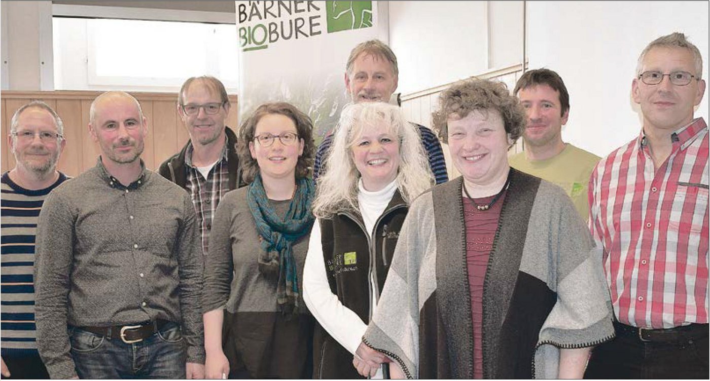 Die Aushängeschilder der Bärner Biobure haben gut lachen: Der Vorstand kann in diesem Jahr nicht nur das 25-Jahr-Jubiläum sondern auch die erfolgreiche Bio-Offensive feiern. (Bild Daniela Joder)
